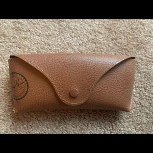 Brown Ray Ban’s Case (larger)